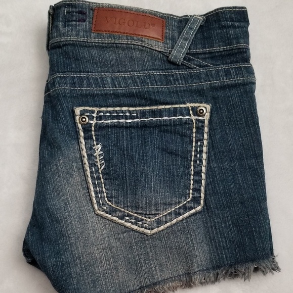 Shorts - Picture 2 of 5